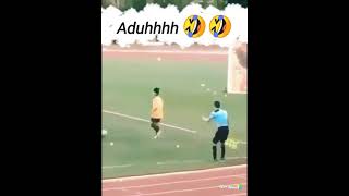 Jangan di umpan🙈 kelakuan wasit garis bikin ngakak😂#shorts #sepakbola #lucu