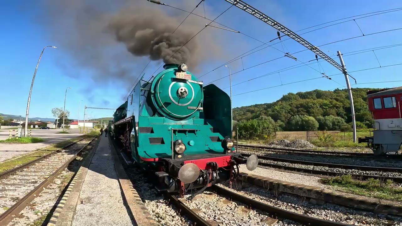 Lokomotiva 486.007 ide do Zvolena. 20.09.2025.
