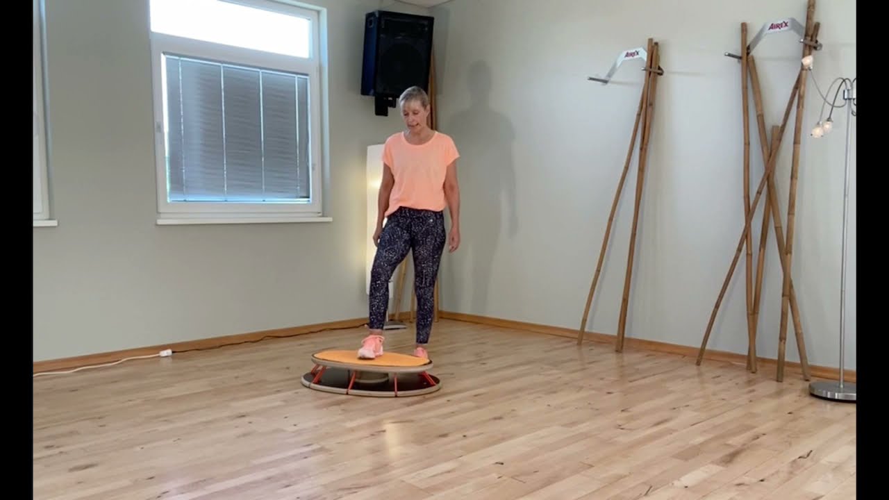 SENSOBOARD Homefitness mit Jutta Schuhn - Balance & Kraft Teil 4