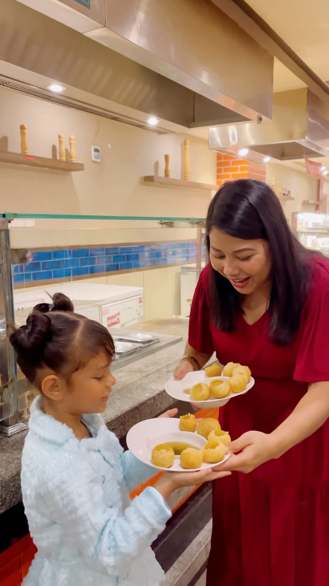 Reedishna Ne Khaye Pani Puri
