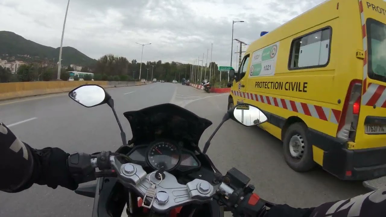 أجواء مبارة إتحاد بسكرة vs شبيبة القبائل في الملعب الجديد حسين أيت أحمد في 12/04/2025