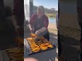 Festejando el cumpleaños de mi esposo en el parque con unos ricos tacos de birria!🎉🥰❤️