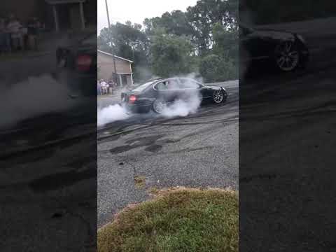 Lexus GS burnout
