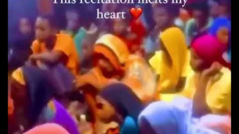 سورة مريم ﴿ قَالَ إِنِّي عَبۡدُ ٱللَّهِ ءَاتَىٰنِيَ ٱلۡكِتَٰبَ وَجَعَلَنِي نَبِيّٗا  ﴾ [ مريم: 30]