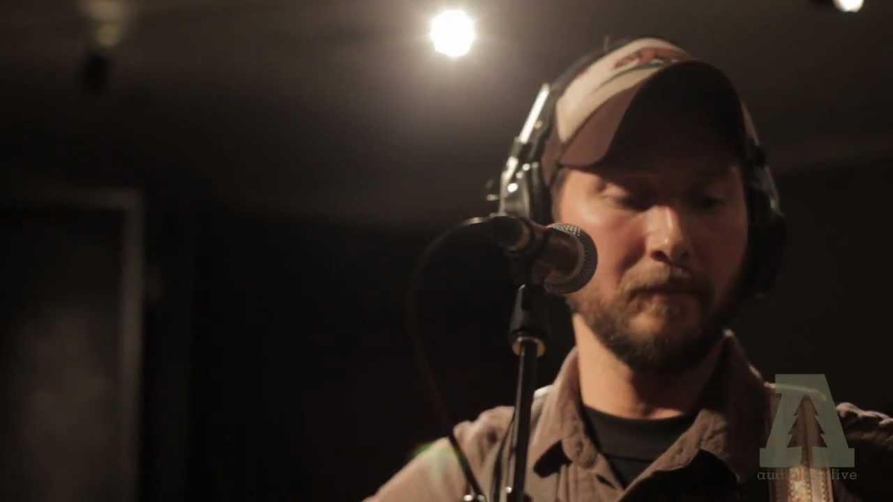 The Giving Tree Band - Dead Heroes - Audiotree Live