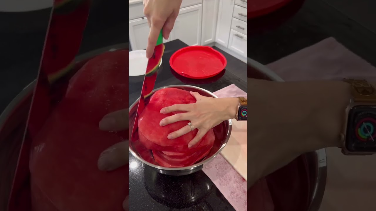 The fastest and easiest way to cut up a watermelon!
