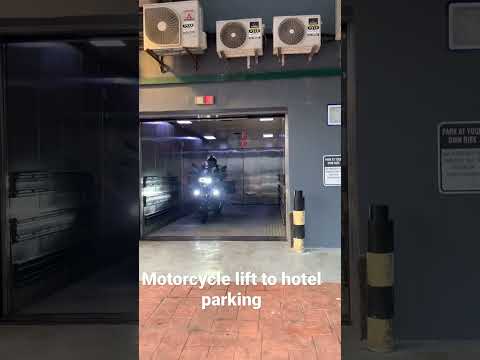 Z Hotel car