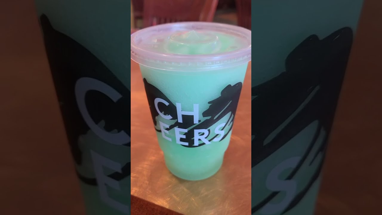 New Taco Bell Cantina in Oakridge Mall San Jose Review - Baja Blast Vodka Cocktail