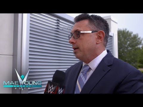 Michael Cole sings the praises of Renee Young and Beth Phoenix: WWE Exclusive, Oct. 3, 2018