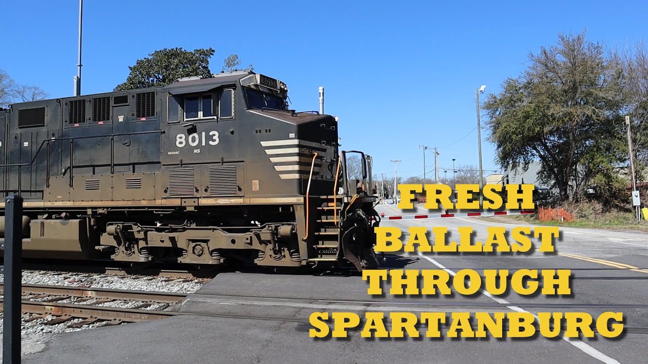 S02E121 Fresh Ballast Through Spartanburg (Norfolk Southern, Work Train ...