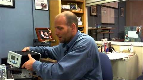 BNC Model 845, 20GHz Compact Microwave Signal Source