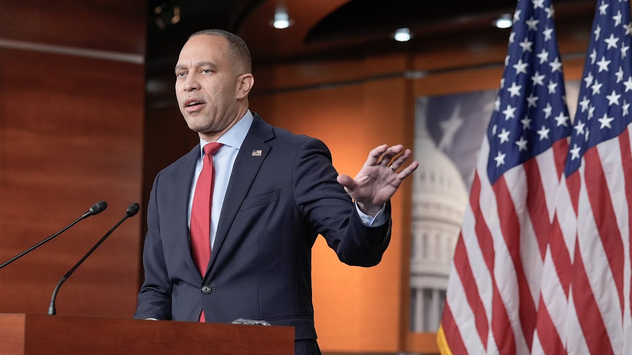 Happening Now: Schumer, Jeffries Give Remarks As DHS Funding Battle Heats Up