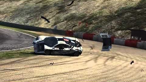 SHIFT 2 UNLEASHED™ MCLAREN F1 FLIP CRASH