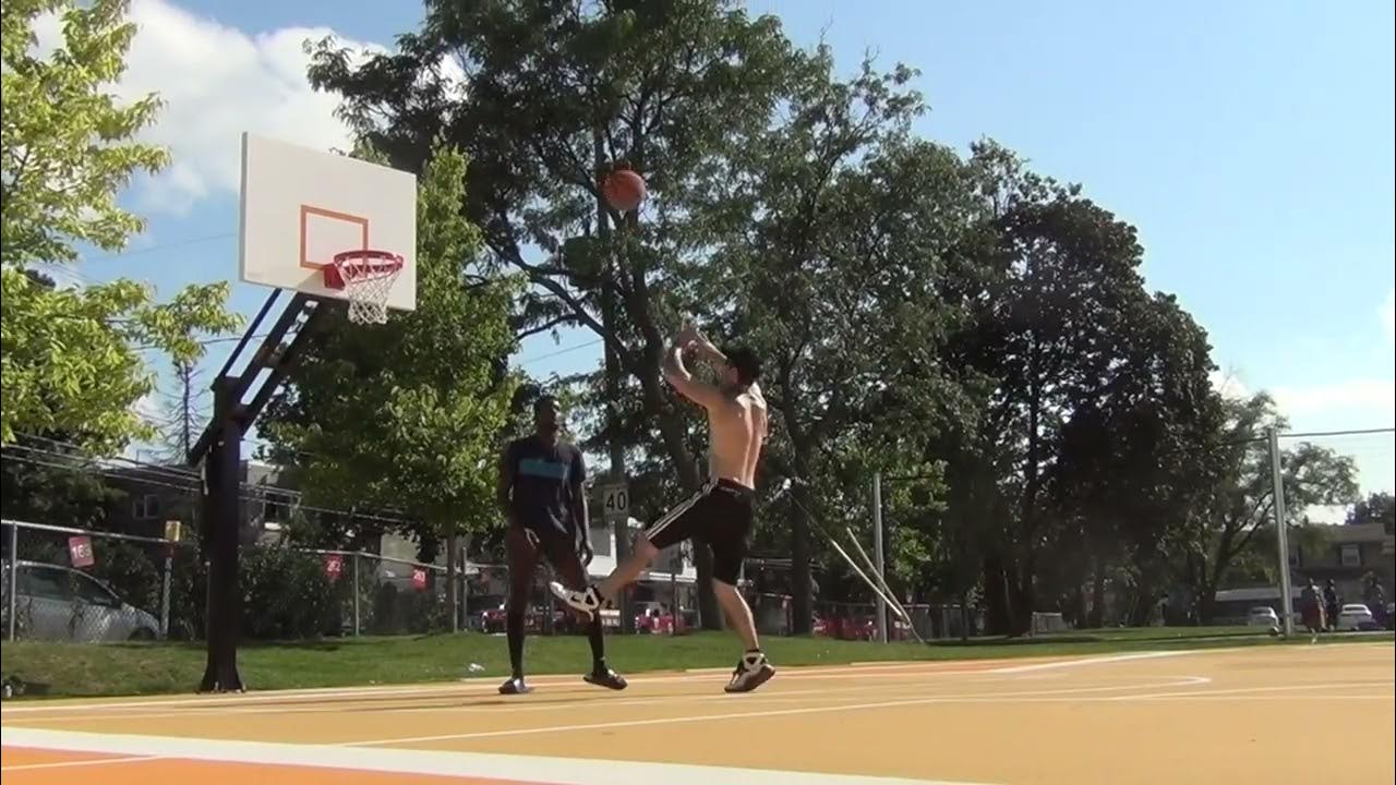 Longueuil Collège Français vs Brooks Bandits