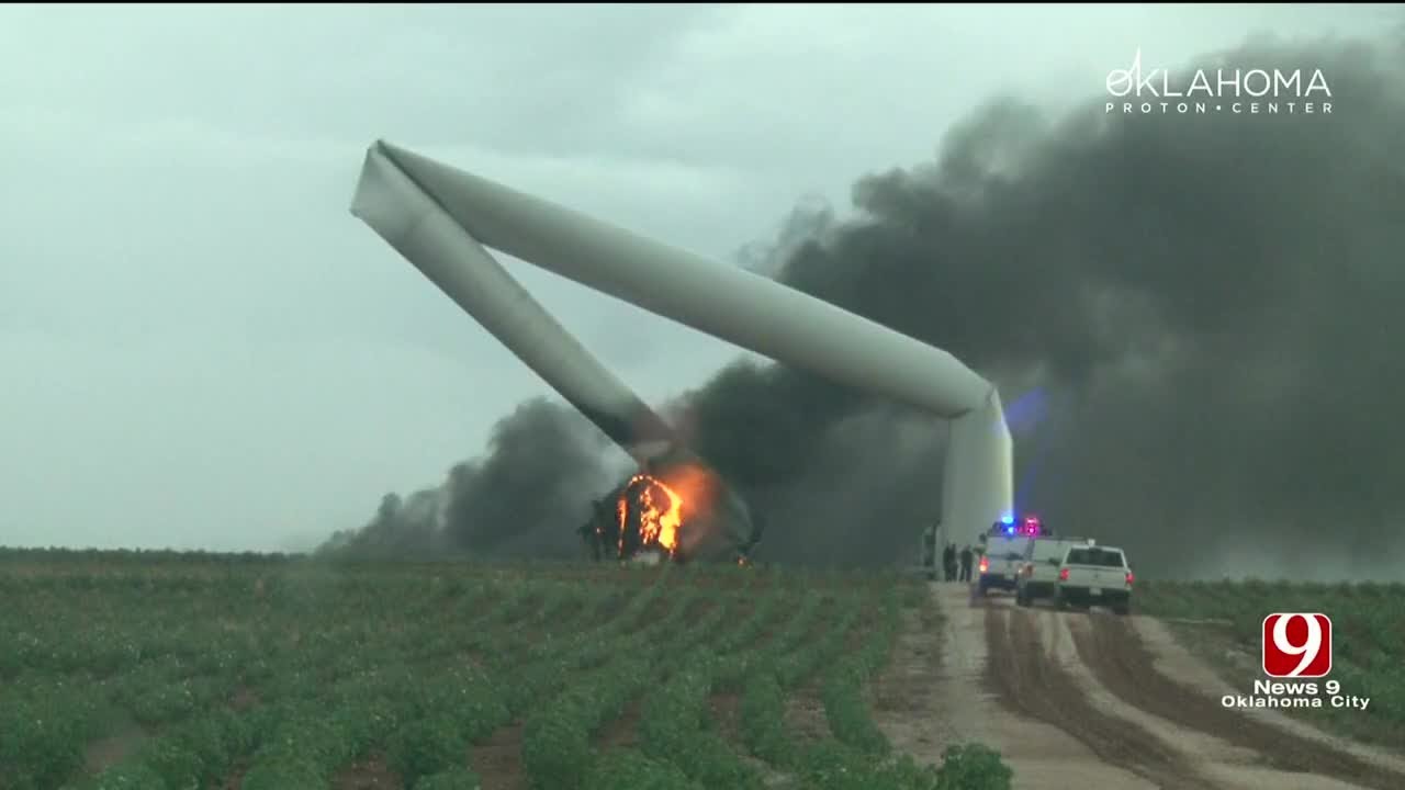 Wind Turbine Fire Caught On Camera By Storm Tracker Jeromy Carter