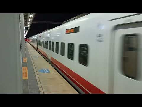 2022.12.25 323次普悠瑪枋寮進站(本車次自12/28起改emu3000型跑終點並延伸至花蓮，普悠猴編組)