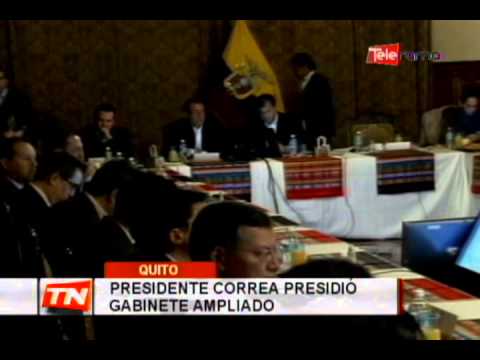 Presidente Correa presidió gabinete ampliado