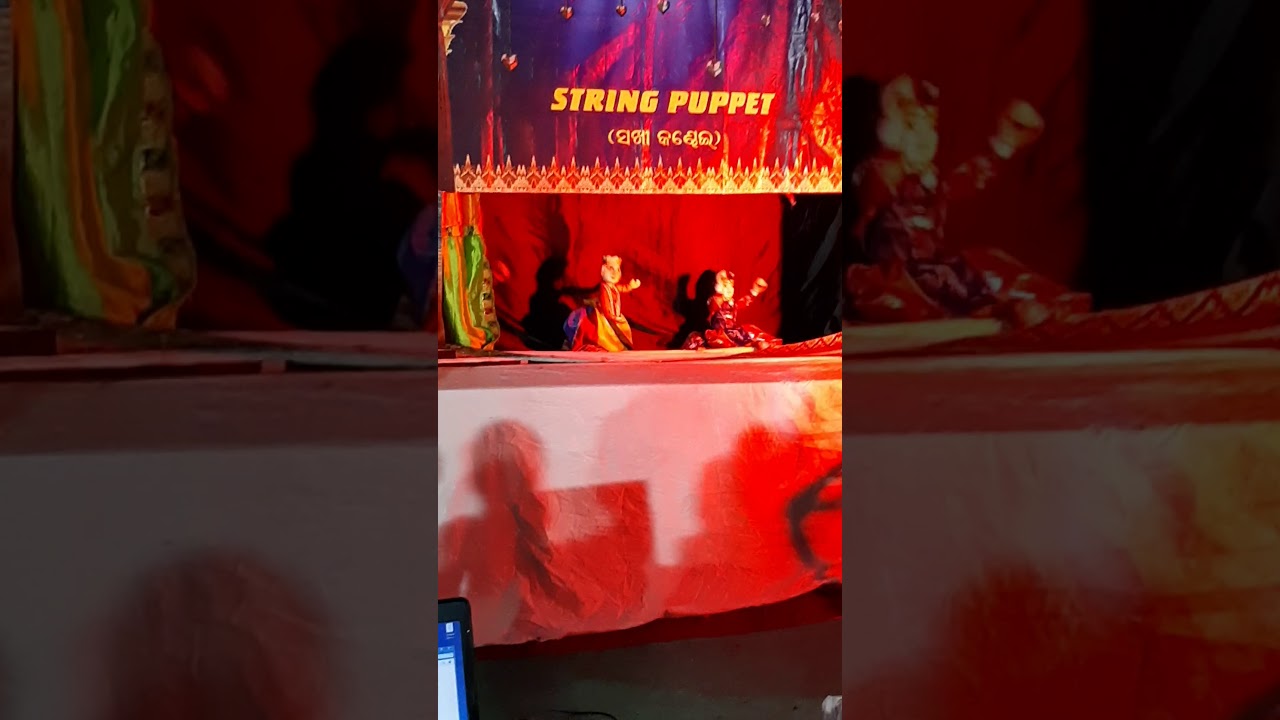 String puppet dance - YouTube