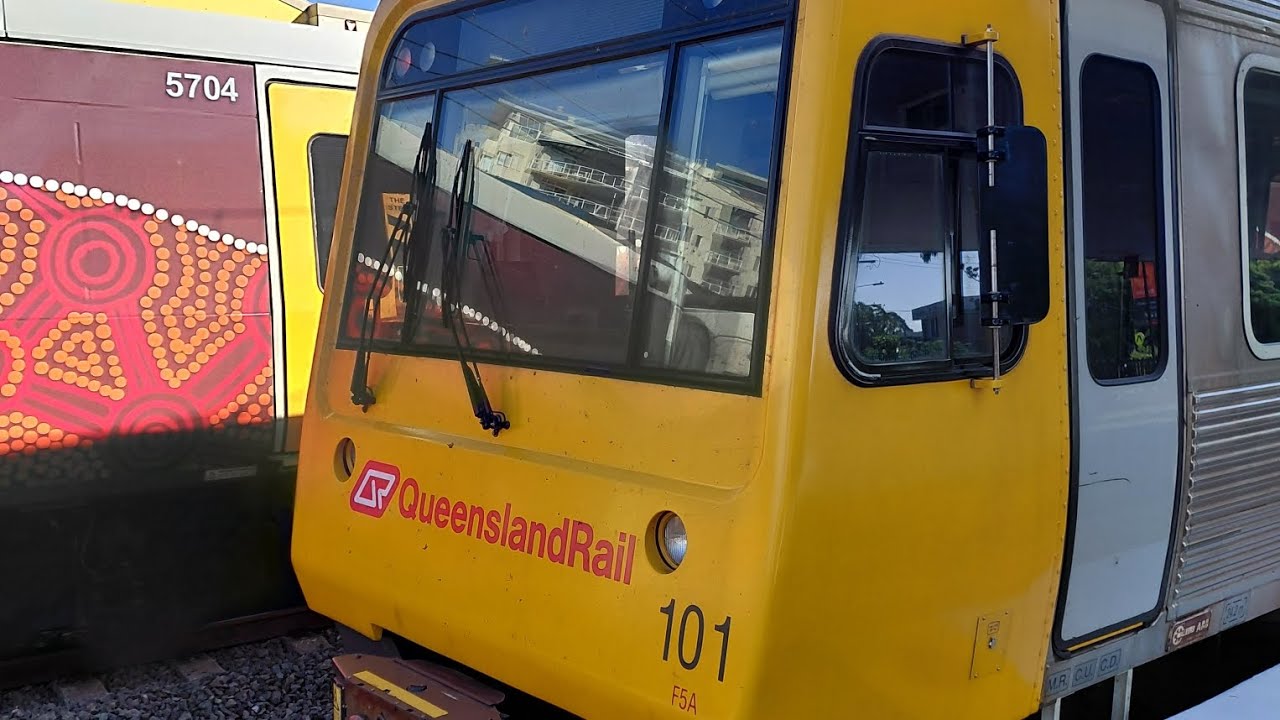 Queensland Rail ride on IMU 101 from Oxley to Corinda. (Nambour service)