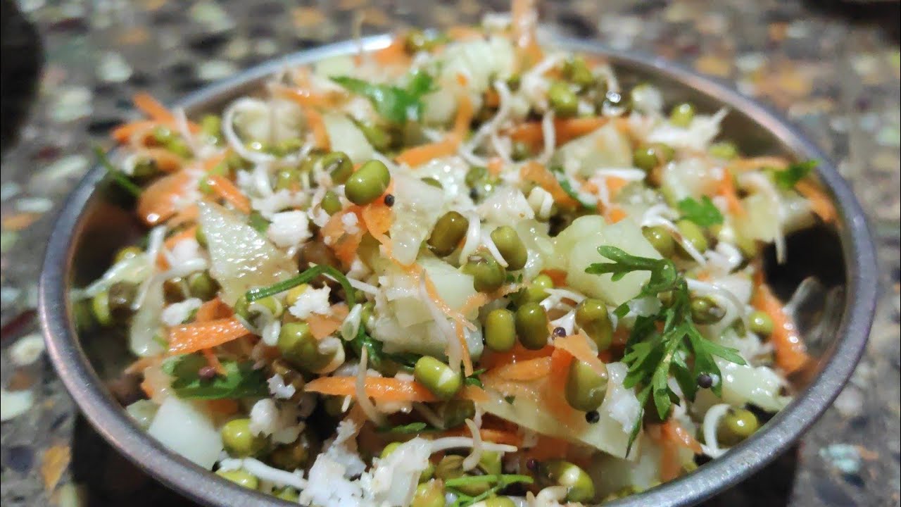 How to make Green moong sprouts salad in Kannada ಹೆಸರುಕಾಳು ಮೊಳಕೆಕಾಳು