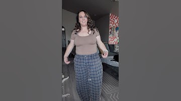Cozy Fall outfit! #sweaterweather #workoutfit #midsizeoutfit #gdwm #ootd