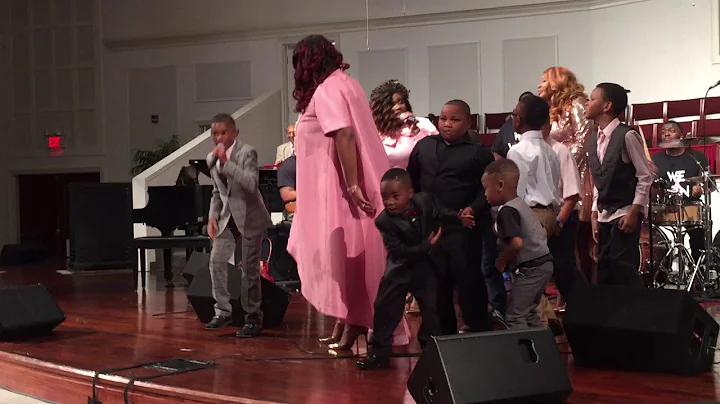 What He's Done For Me - Lisa Knowles-Smith and The Brown Singers