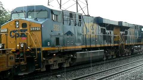 CSX Q191 Intermodal GE Engines Idling In a Bound Brook Downpour