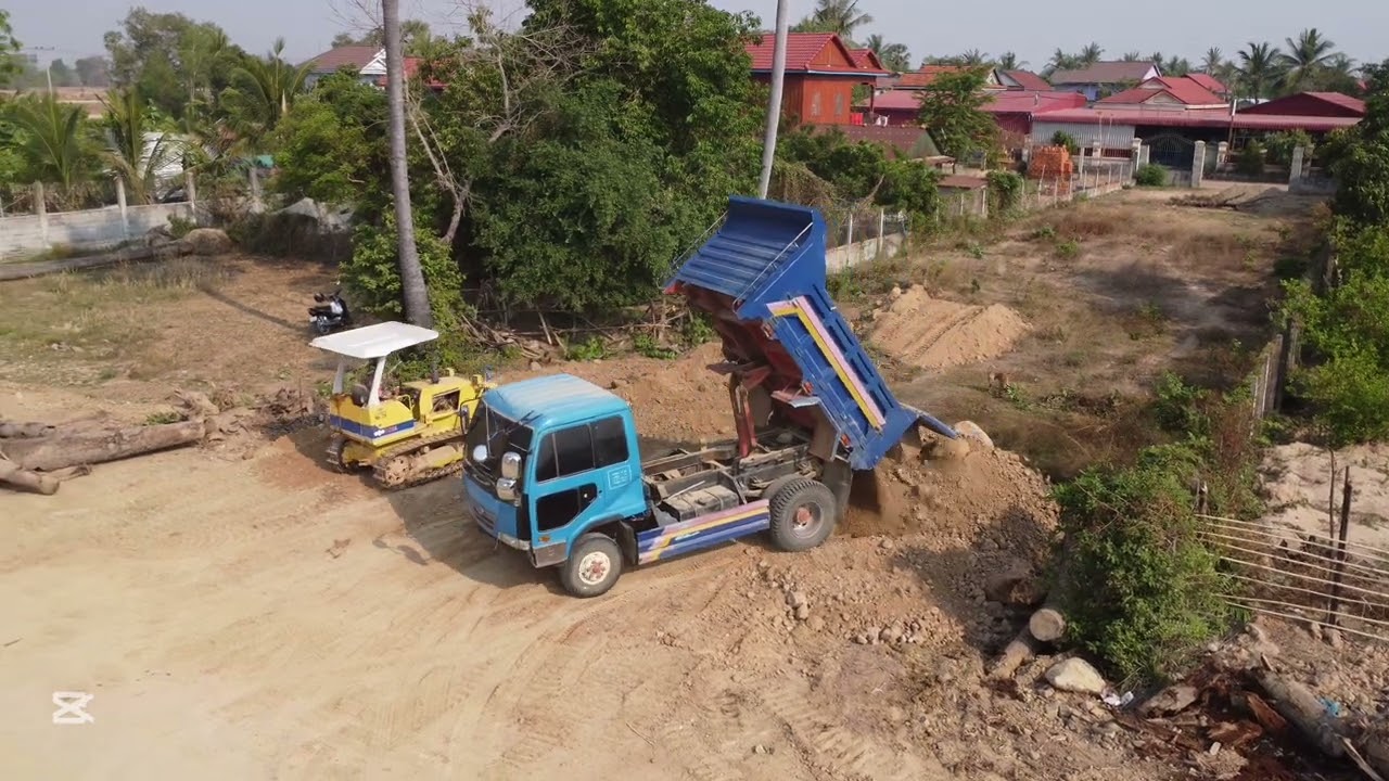 New project, Starting Construction Completed soil, With cardump 5ton and dozer d20p.