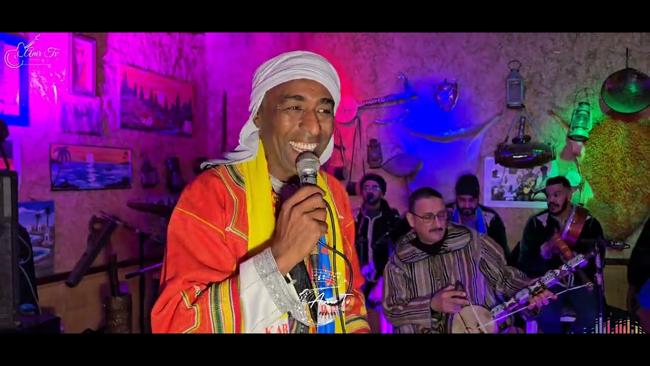 أمسية فنية بحفل إيض يناير بفضاء #ألموقار ن إموريكن مع الفنان حسن تيفاوين #فن #موسيقى #مواهب