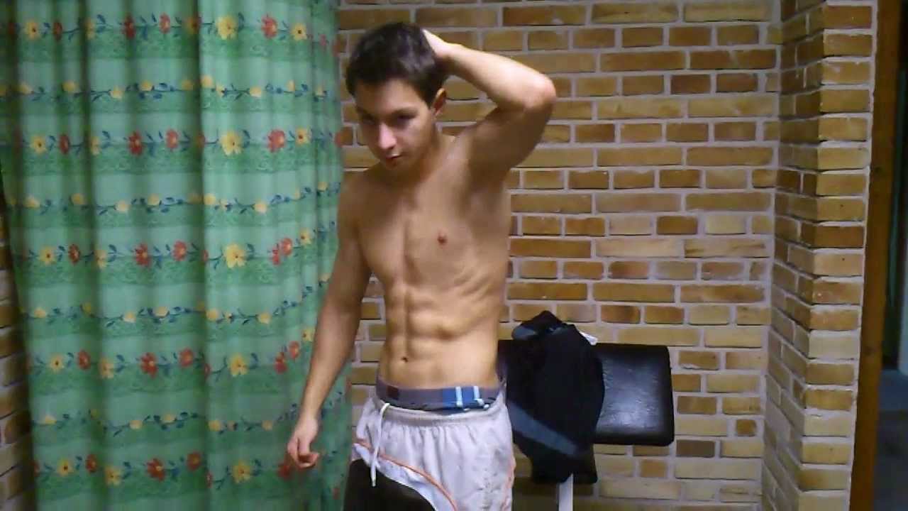 15 year old bodybuilder posing - YouTube