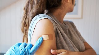Mass. pharmacies begin administering COVID shots again