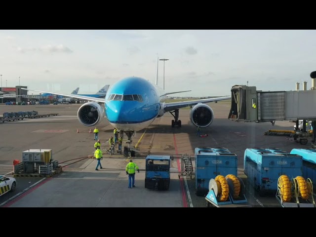 KLM 777 arrived at Amsterdam Airport Schippol (14/02/2020) (Full video) class=