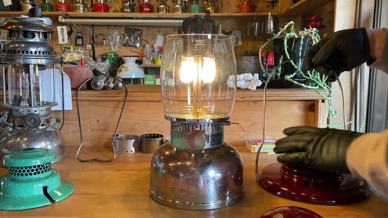 1930 AGM 3718 vintage lantern Ignition 点火動画 - YouTube