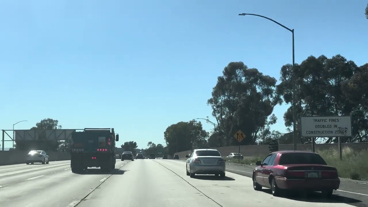 Sobre el artesia freeway 🛣️ rumbo a Los Ángeles California usa 🇺🇸 