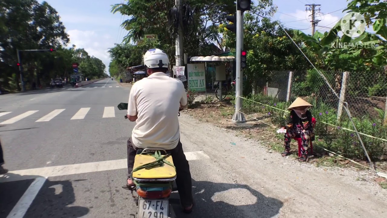 Đường đến Thiền Viện Trúc Lâm An Giang. (Từ cổng chào)
