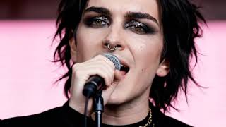 Champagne - Max Mandarian Official Music Video