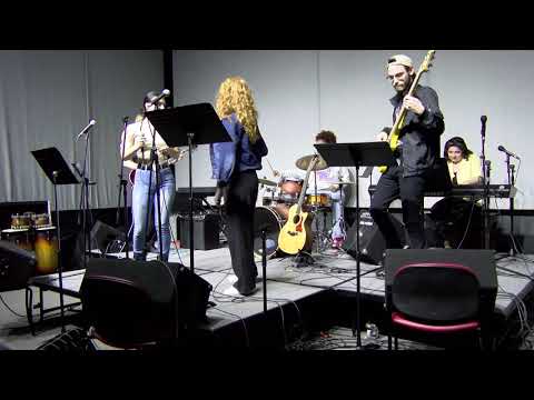 Contemporary Ensembles: Bonnie Raitt's 'Something to Talk About'