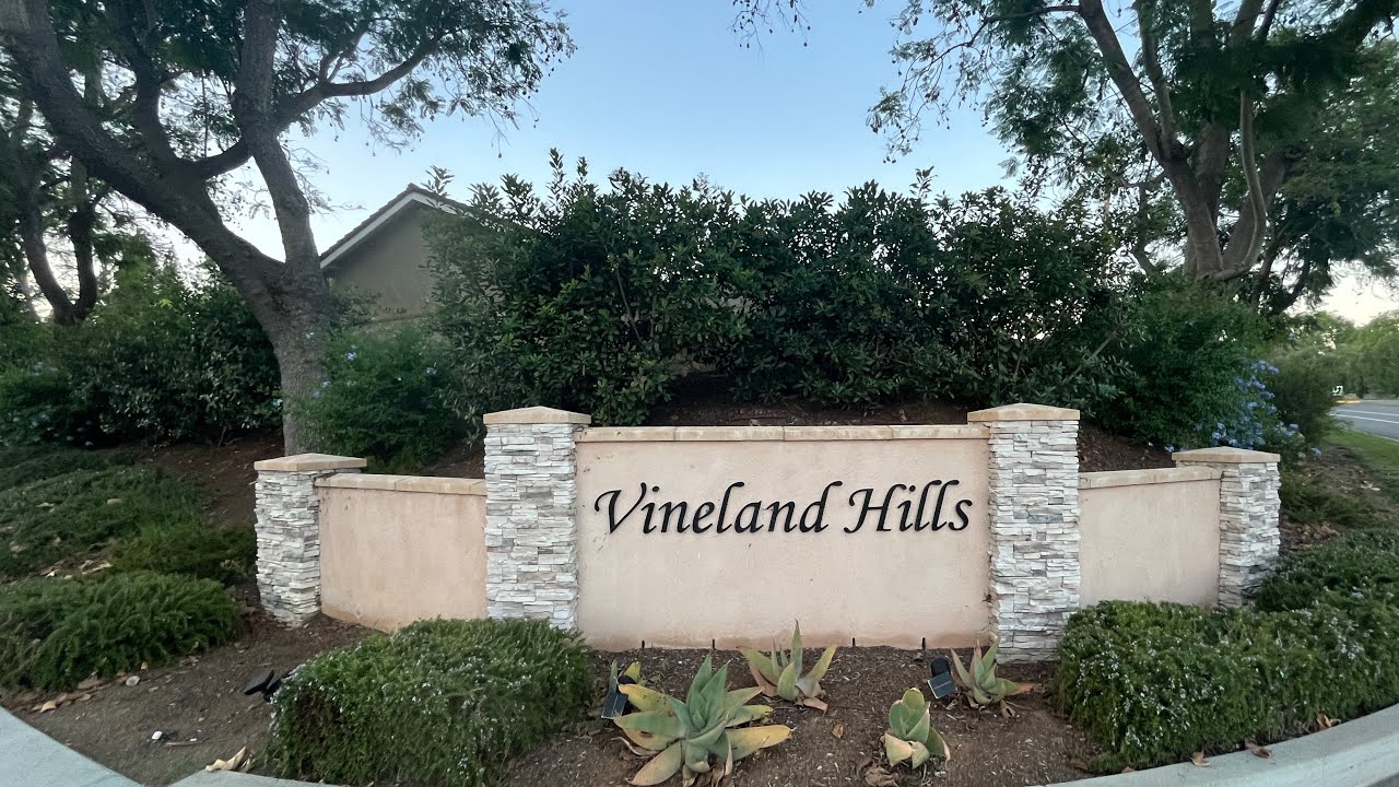 VINELAND HILLS neighborhood Poway 🏠🪨🌳 Vineland Hills Homes For Sale and