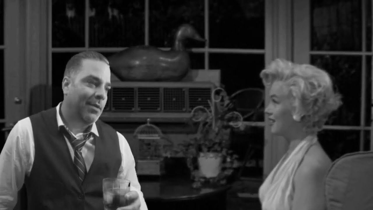 BLONDE an NC-17 Netflix Marilyn Monroe begs for Ugly Guy