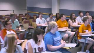 President Hargis Visits Freshmen Orientation