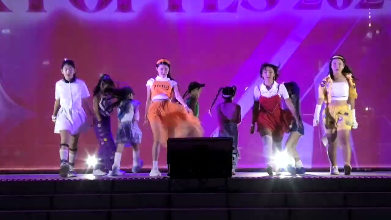 Acchan Number 「wing wing」(KABUKICHO K-POP FES 2024) - YouTube