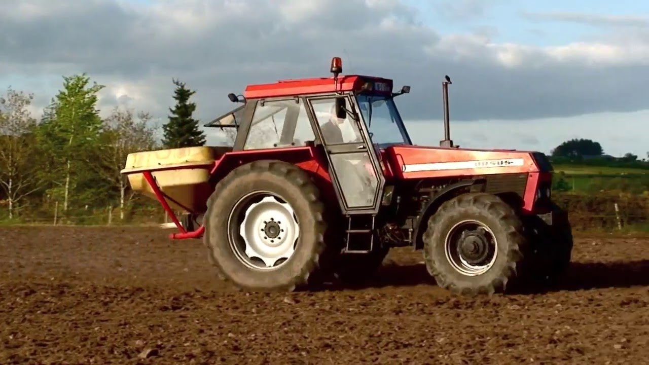 Ursus 1224 & Vicon Fertilizer Spreader