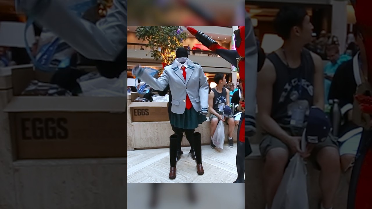 Deadpool meets Toru Hagakure aka Invisible Girl 🎒 #deadpool #myheroacademia #cosplay