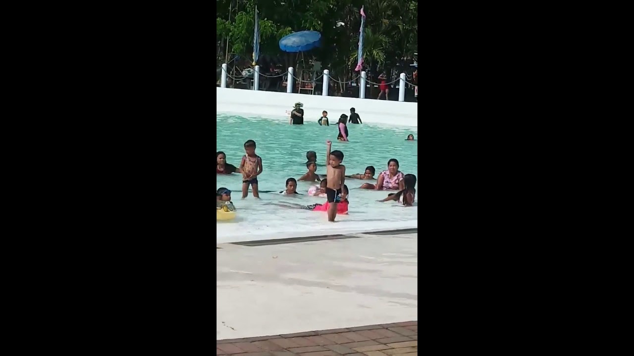Dancing Kid in the pool D YouTube