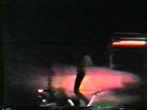 AC\DC 1979 TORONTO CANADA BON SCOTT angus solo DOG EAT DOG LIVE