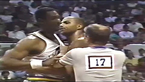 Charles Barkley gets in Karl Malones face HEATED (...