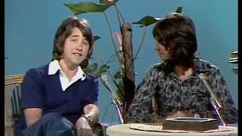 The Hollies - Interview excerpt with Tony Hicks & ...