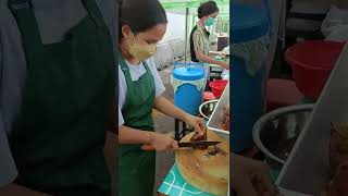 KRIUK KUPING BABI GULING YANG JUAL CANTIK
