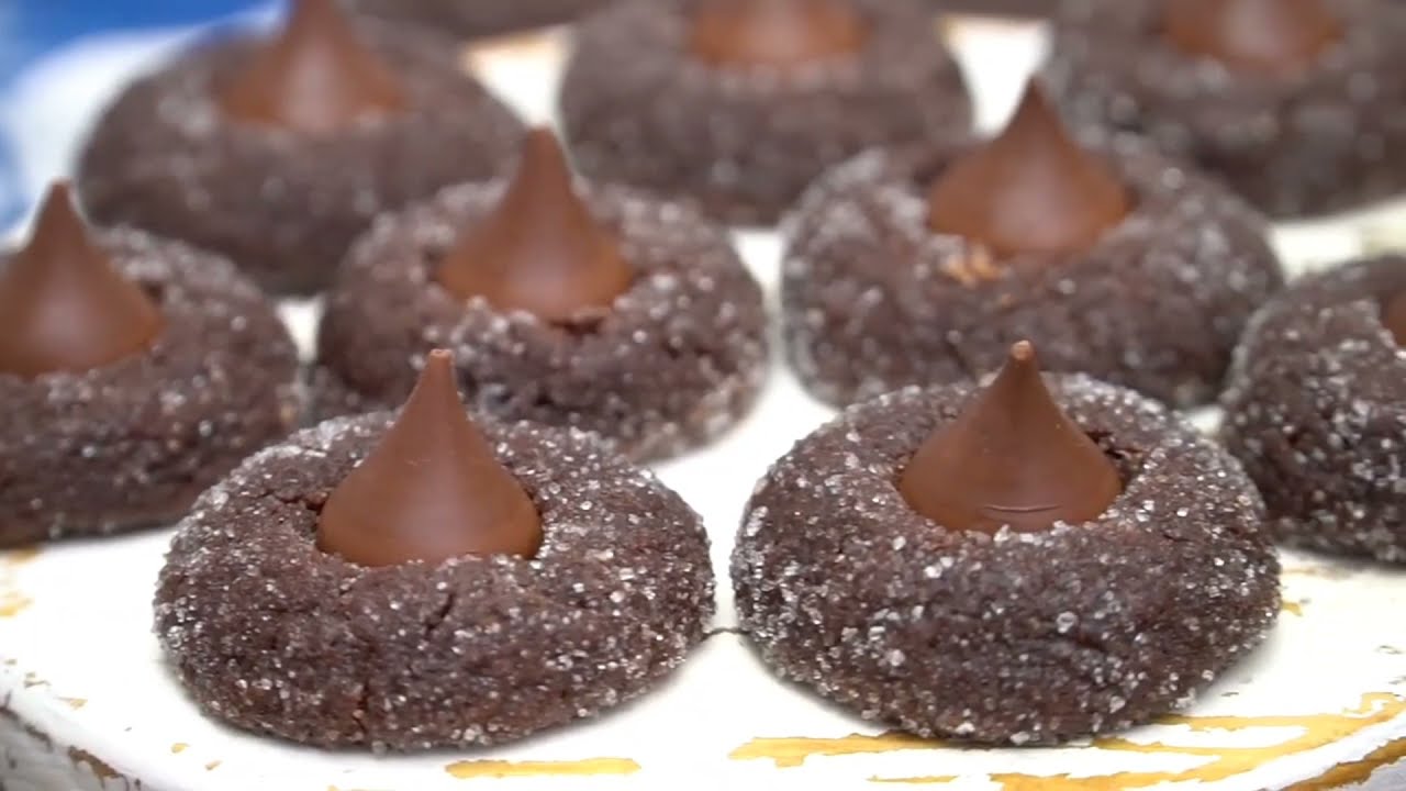 HERSHEY KISSES COOKIES