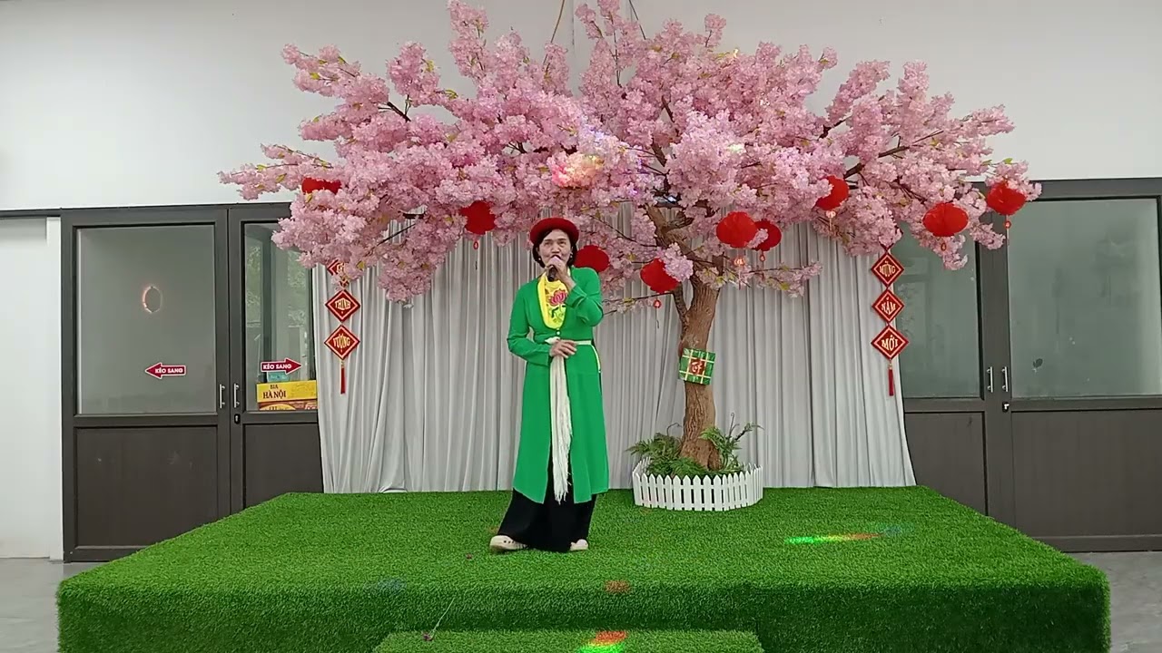 Câu lạc bộ yêu ca hát Xuân Hòa khai xuân 